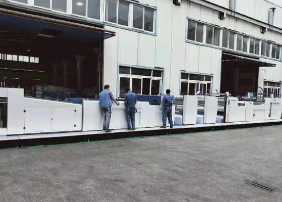 China Máquina de estratificação do filme térmico o maior do comprimento do tamanho 1450mm com unidade de gravação fornecedor